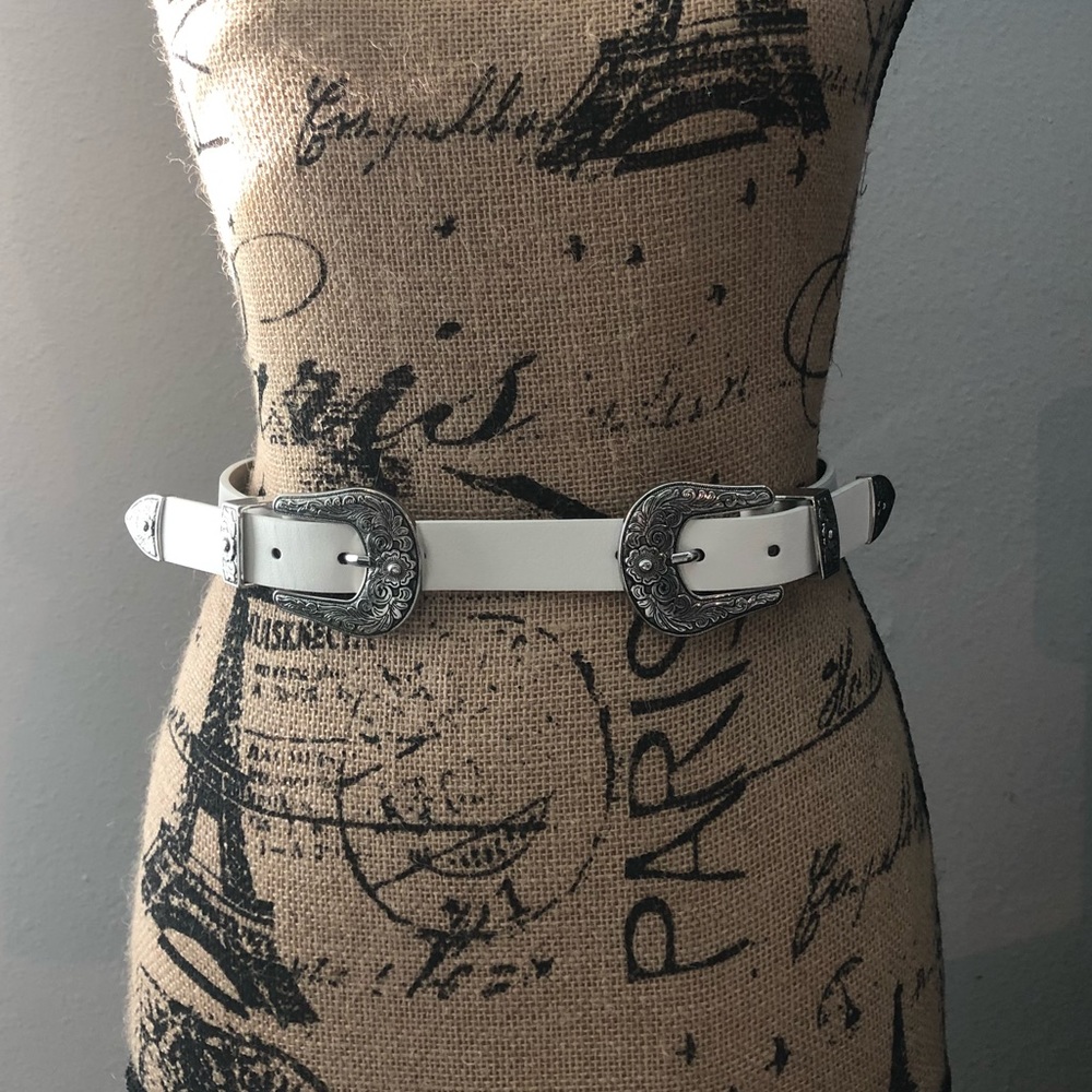 NWOT double buckle belt